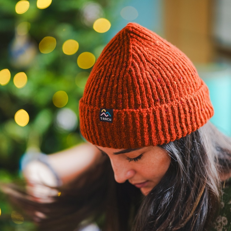 Donegal Beanie – Rust