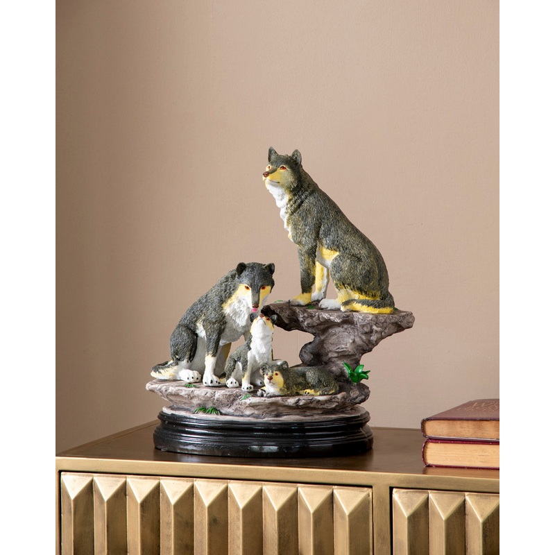 ‘Wild Bonds’ Decorative Wolf Family Figurine