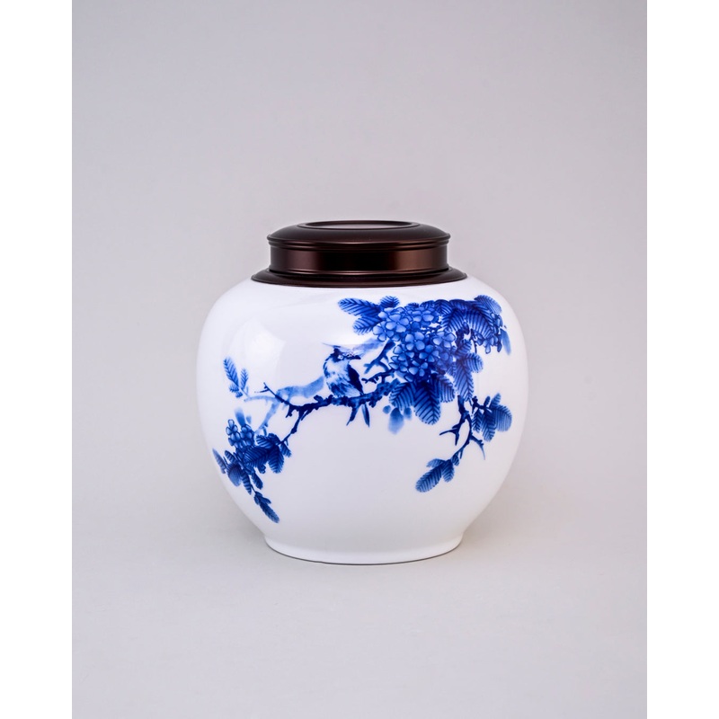 Chrysanthemum Blue & White Porcelain Storage Jar