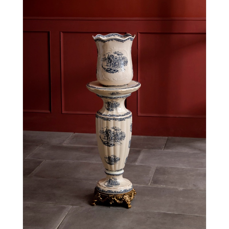‘Yorkshire’ Ornamental Vase With Pedestal Stand