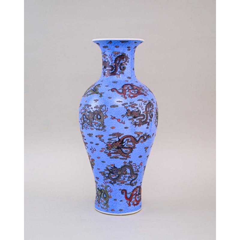 Dragon Motifs Symbolizing Bone China Vase – Blue