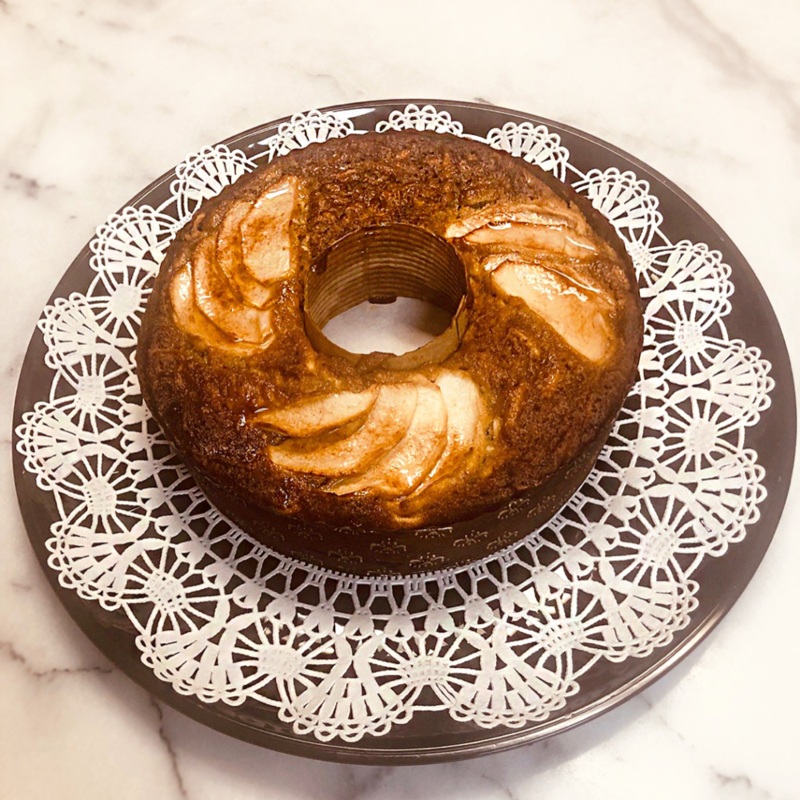 Honey Apple Cake