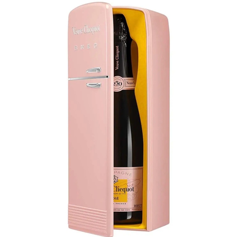 Veuve Clicquot Brut Rose Champagne 750ml x Smeg Fridge Gift Box